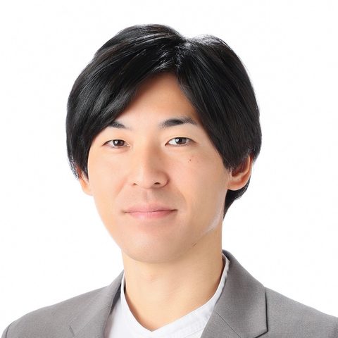 深山 翔 氏